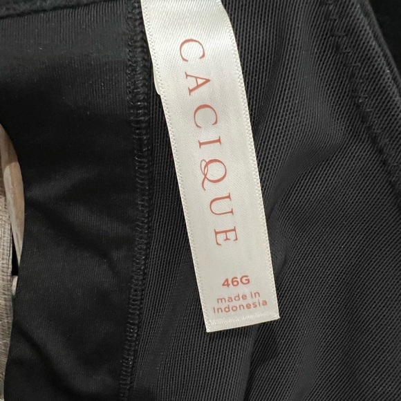 Cacique size 46G Elegant Black Lace Bra, adjustable straps, full figured, EUC - Picture 6 of 7